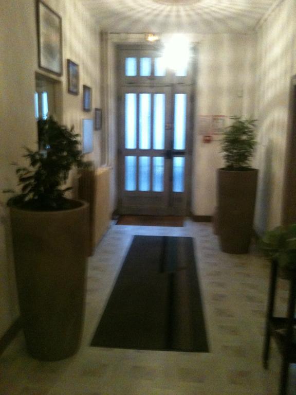 Hotel Ronsin Fresnay-sur-Sarthe Exterior photo
