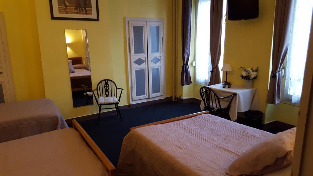 Hotel Ronsin Fresnay-sur-Sarthe Exterior photo